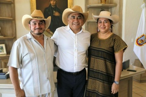 HÉCTOR Y PRODUCTORES